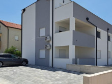 Apartamenty na wyspie Pag, Povljana