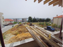 Apartament w nowym budynku w Seget Donji, 250 m od plaży  